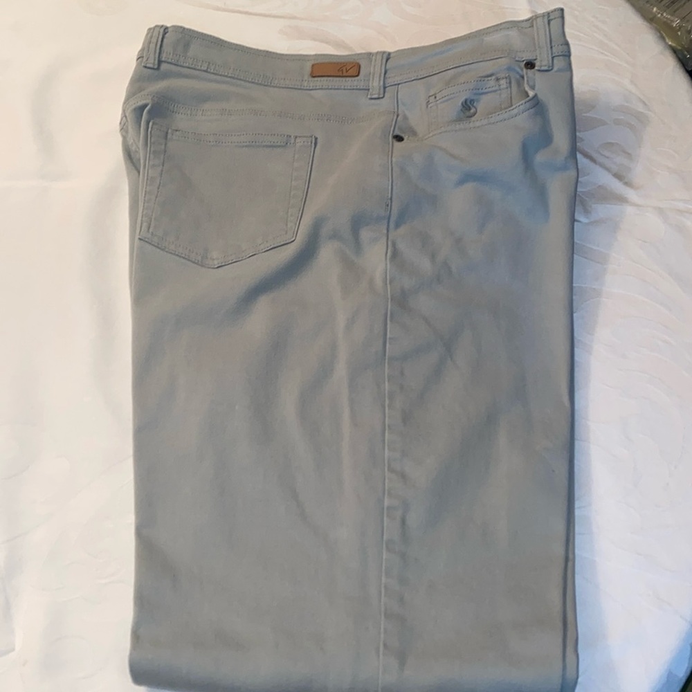 Gloria Vanderbilt size 16 light gray straight leg jeans five pocket